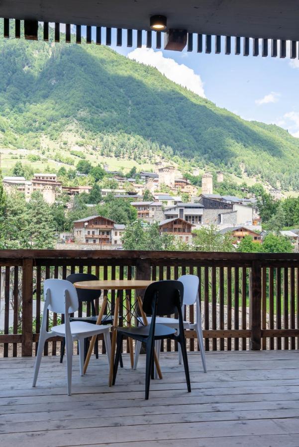 Hotel Lahili Местія Екстер'єр фото