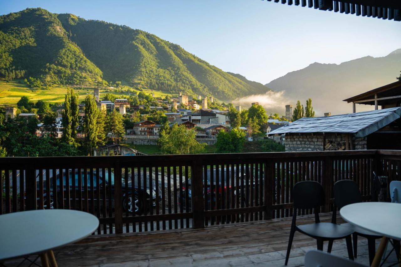 Hotel Lahili Местія Екстер'єр фото