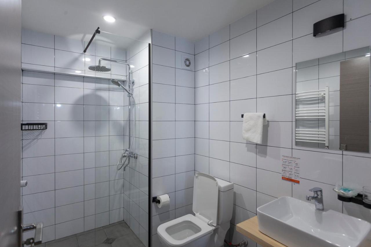 Hotel Lahili Местія Екстер'єр фото